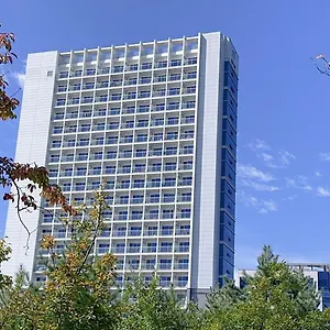 Aparthotel Shine Airport 